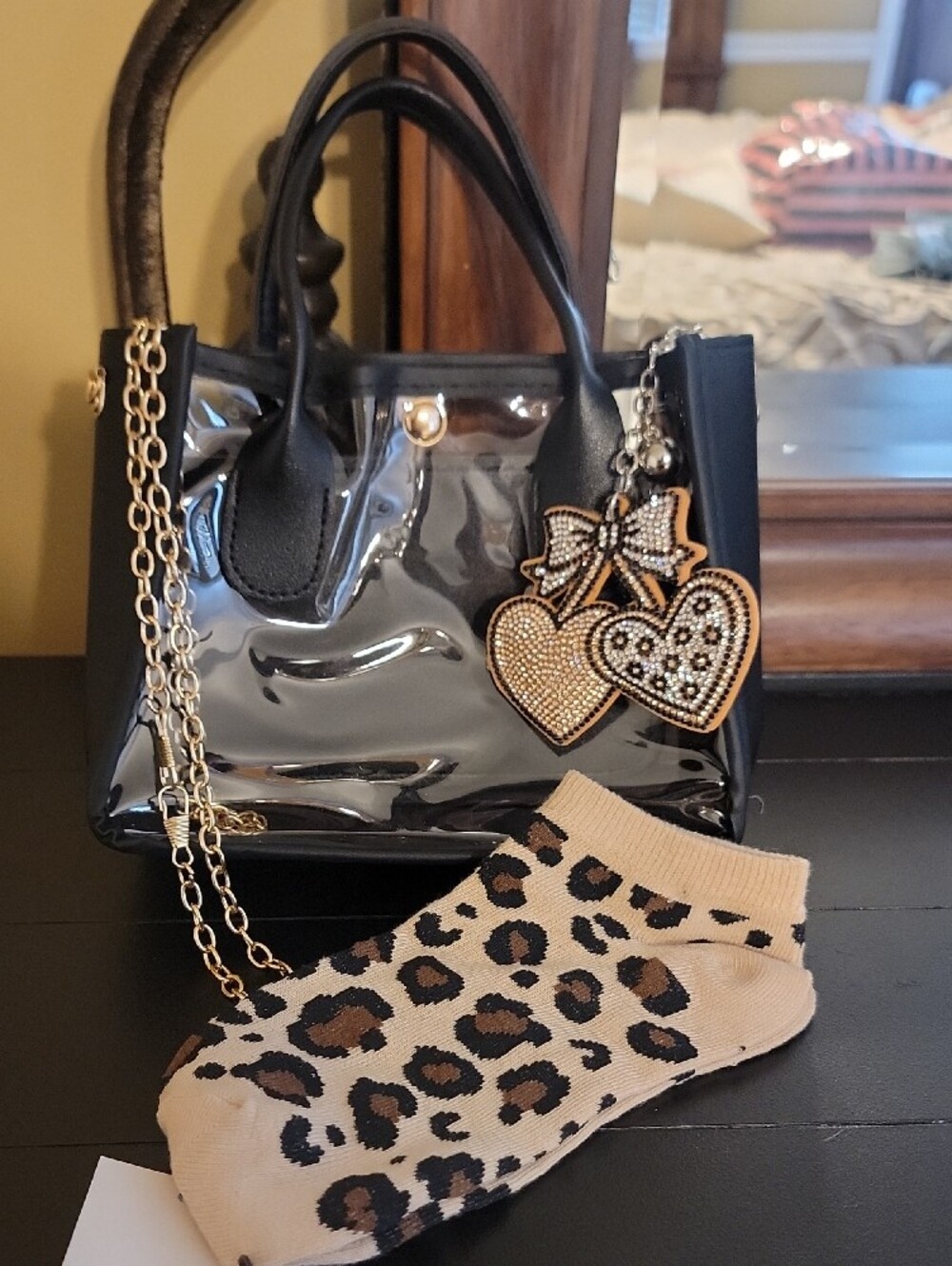 GIFTABLE TOTES Women’s Clear Tote Bag with Leopard Heart Charm with Socks